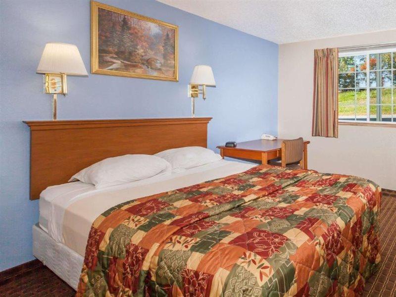 Super 8 By Wyndham Johnstown/Gloversville Exterior foto